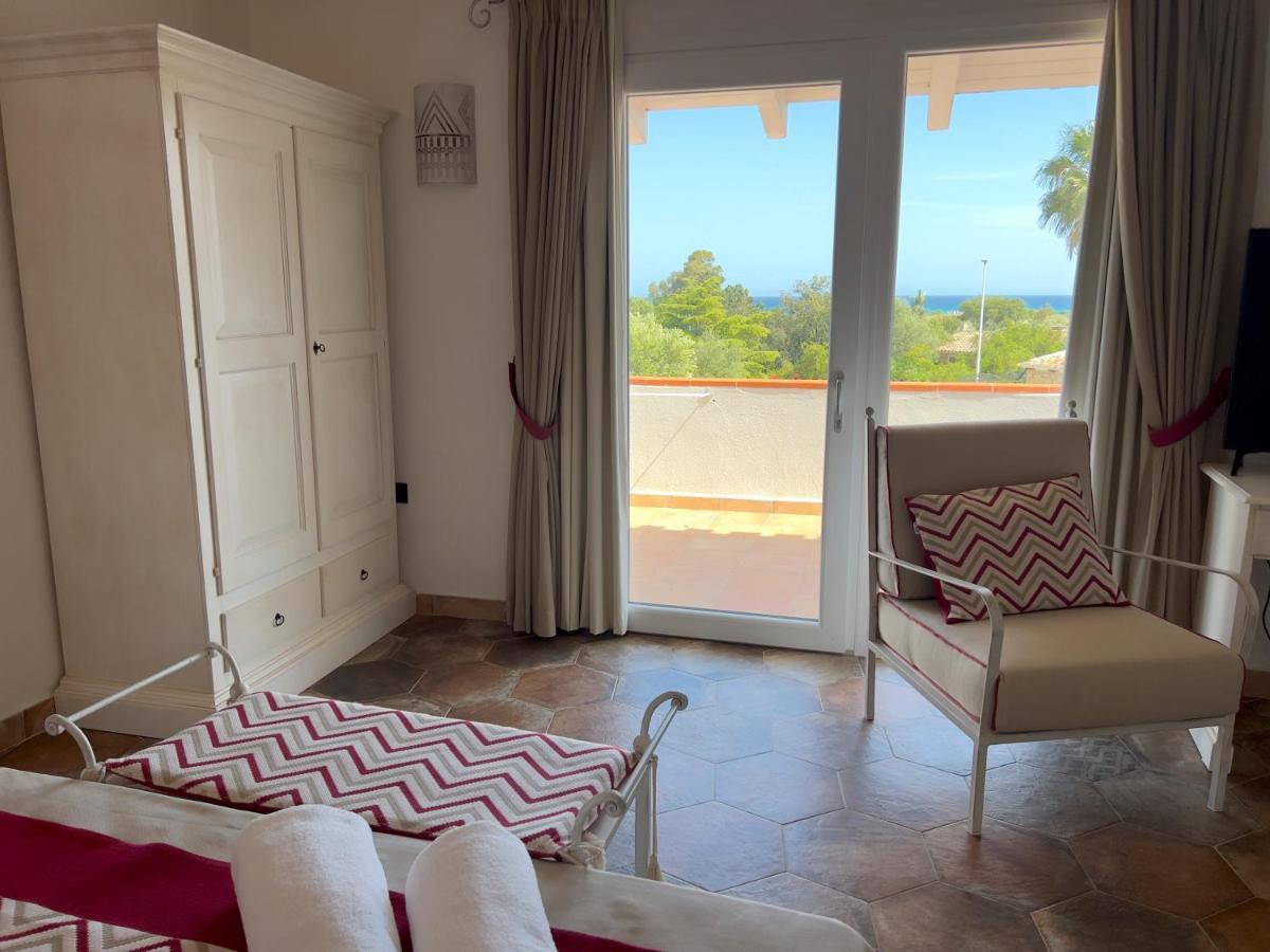 Hotel Altura Villasimius Extérieur photo