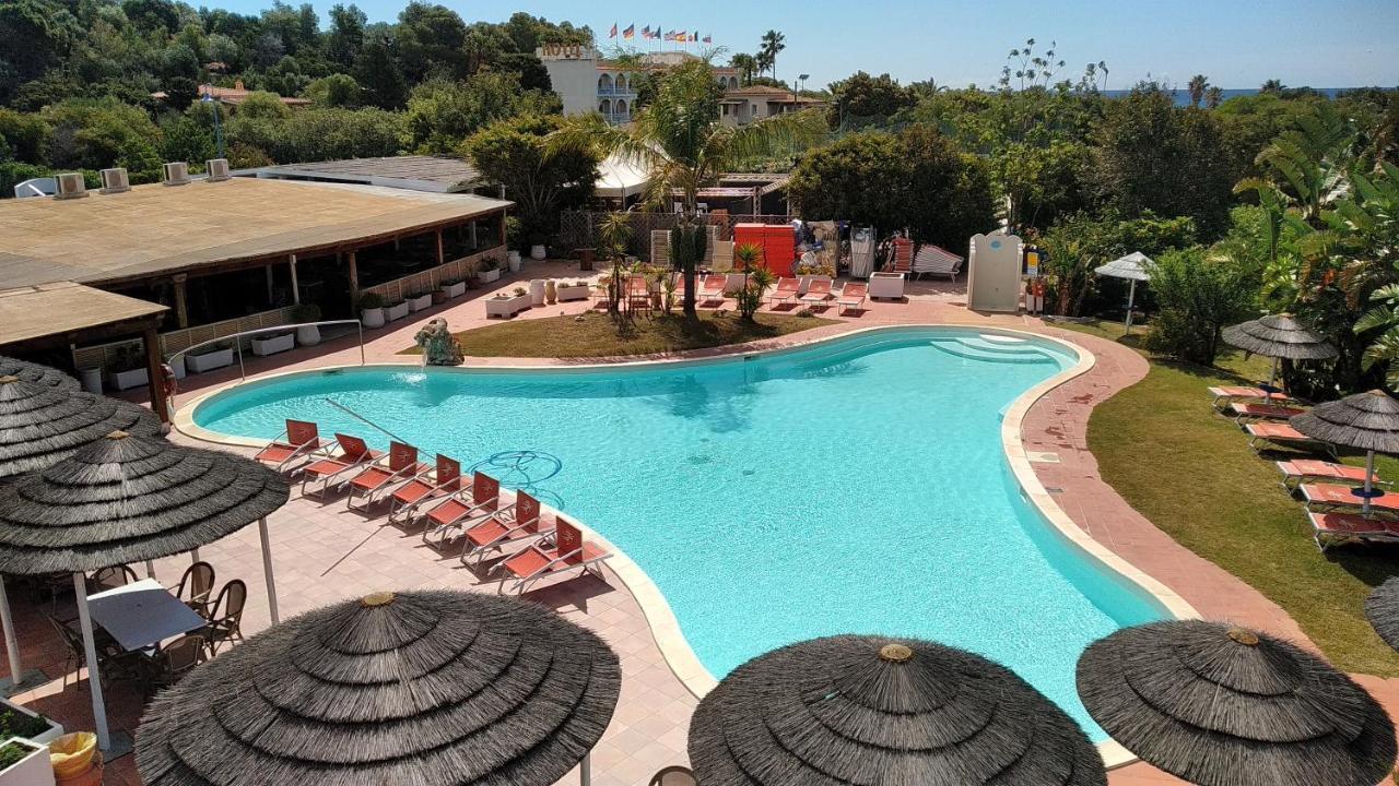 Hotel Altura Villasimius Extérieur photo