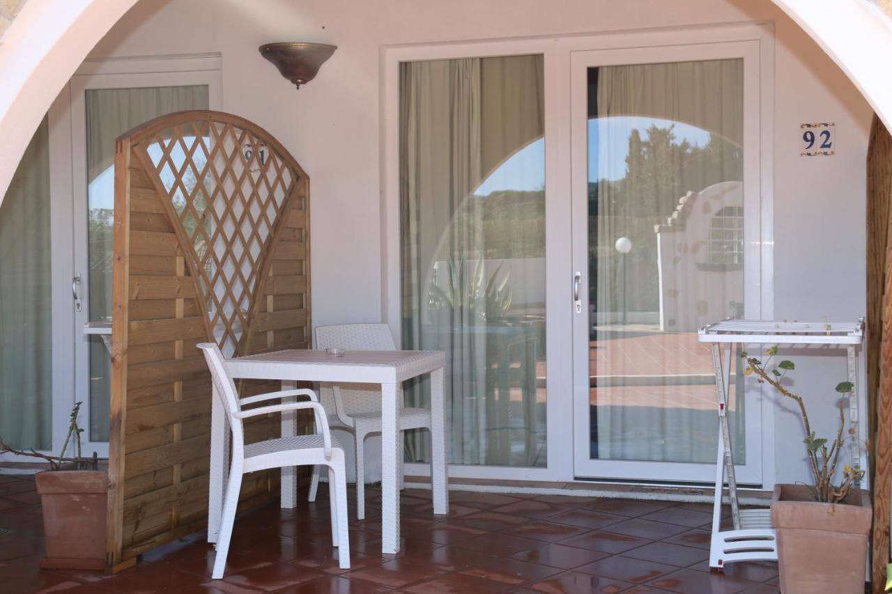 Hotel Altura Villasimius Extérieur photo