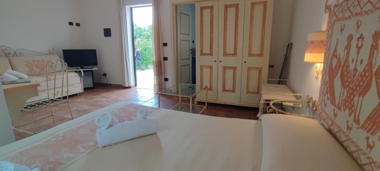 Hotel Altura Villasimius Extérieur photo