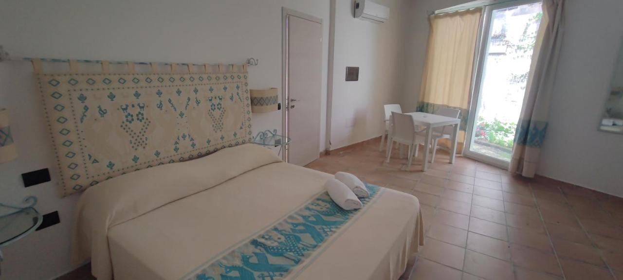 Hotel Altura Villasimius Extérieur photo