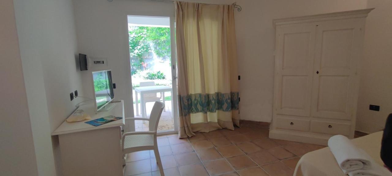 Hotel Altura Villasimius Extérieur photo